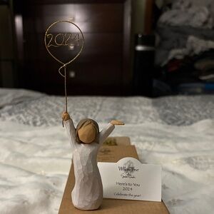 Willow Tree Here’s To You 2024 Figurine